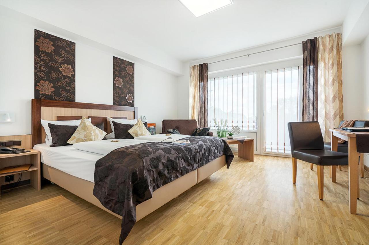 Hotel Rappen Rothenburg Ob Der Tauber Bagian luar foto