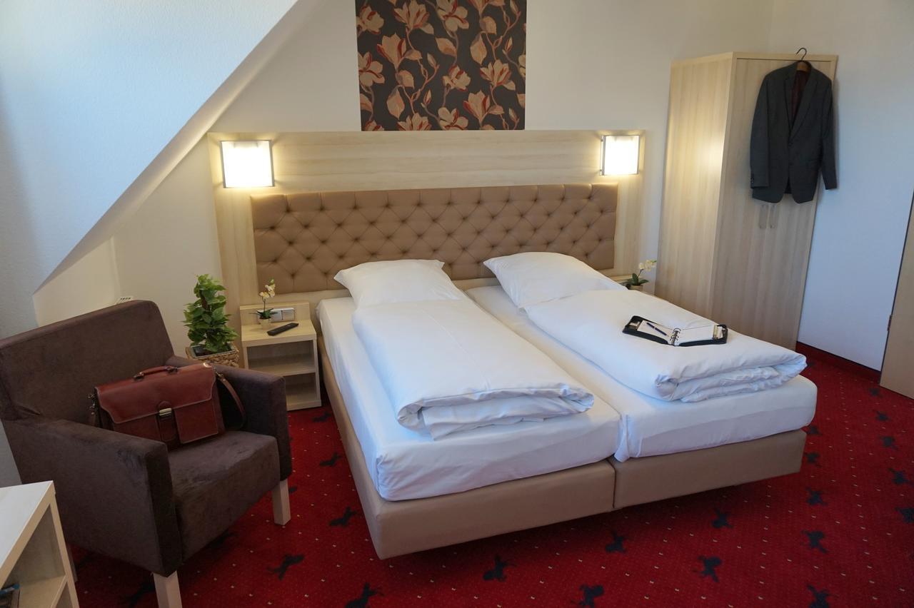 Hotel Rappen Rothenburg Ob Der Tauber Bagian luar foto